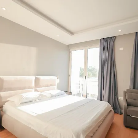 The Real Sea View Hotel
