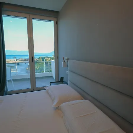 Hotel The Real Sea View Vlorë